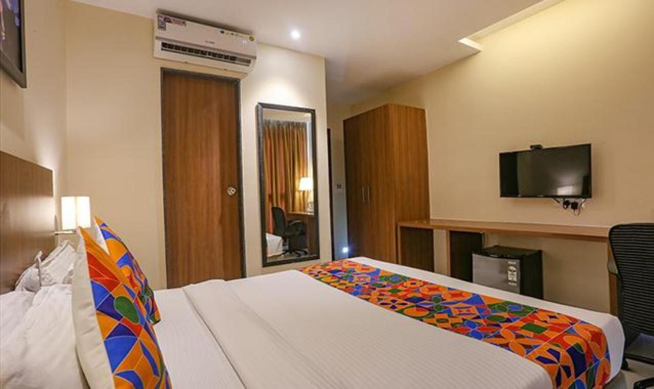 Fabhotel Royal International - Nr Mumbai International Airport エクステリア 写真