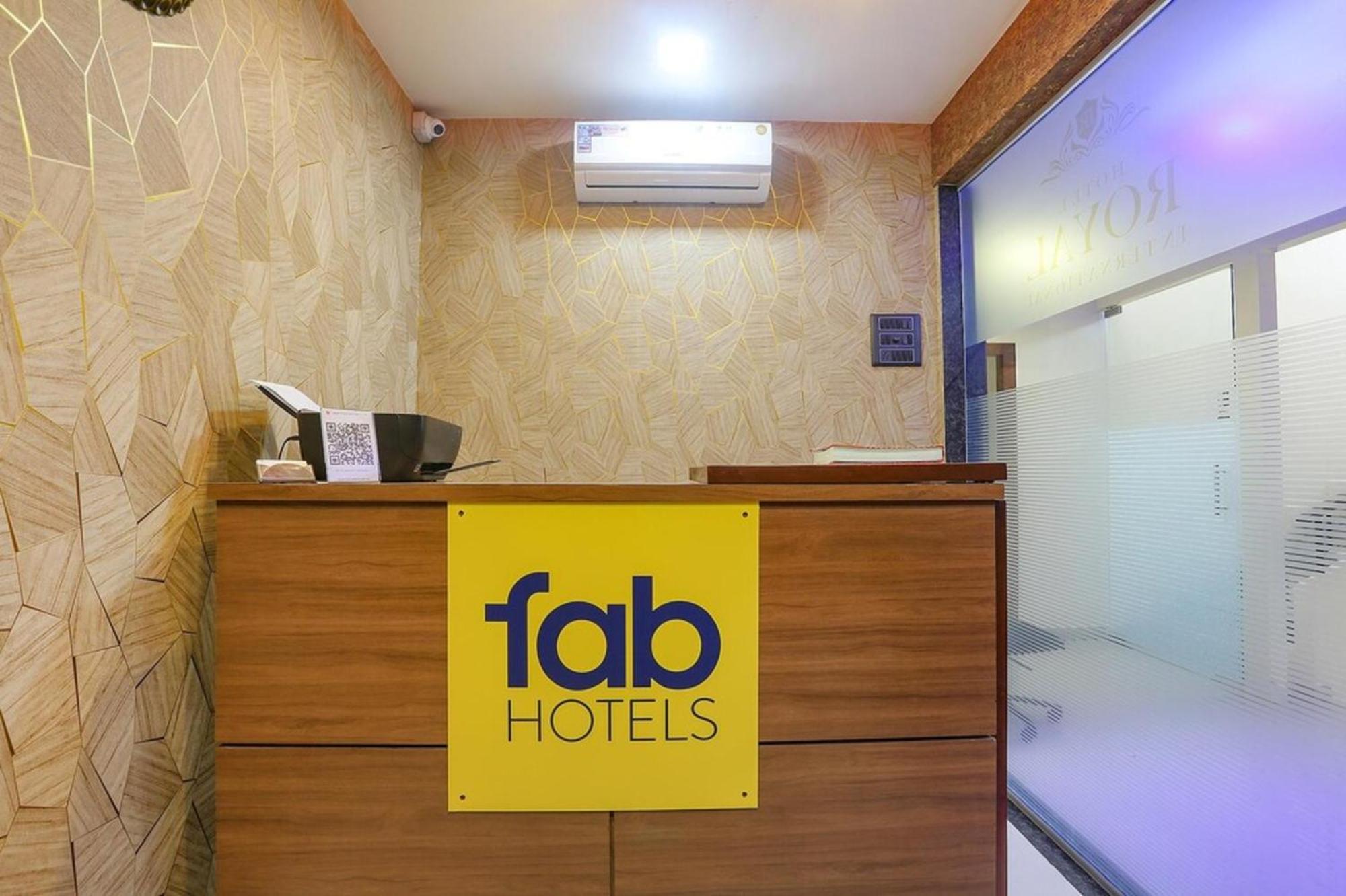 Fabhotel Royal International - Nr Mumbai International Airport エクステリア 写真